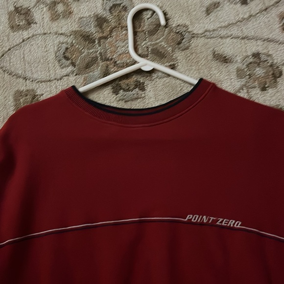 Red Point zero red T-shirt - Picture 2 of 5
